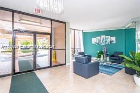 Condominio en venta en Pembroke Pines, Florida, 2 dormitorios, 104.05 m2 № 1058451 - foto 4