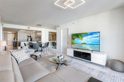 Copropriété à vendre à Sunny Isles Beach, Floride: 2 chambres, 143.16 m2 № 1065340 - photo 15