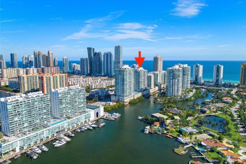 Copropriété à vendre à Sunny Isles Beach, Floride: 2 chambres, 143.16 m2 № 1065340 - photo 1