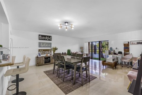 Condominio en venta en Miami, Florida, 2 dormitorios, 140.38 m2 № 1440075 - foto 2