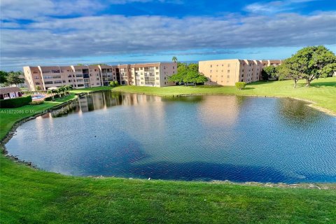 Condominio en venta en Sunrise, Florida, 2 dormitorios, 73.67 m2 № 1397732 - foto 1