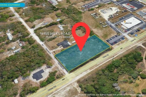 Commercial property in Hudson, Florida 557.41 sq.m. № 1205311 - photo 1