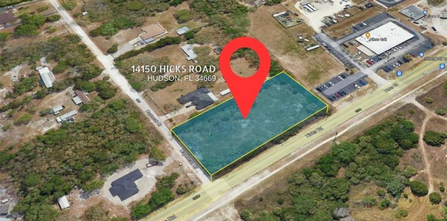 Commercial property in Hudson, Florida 557.41 sq.m. № 1205311