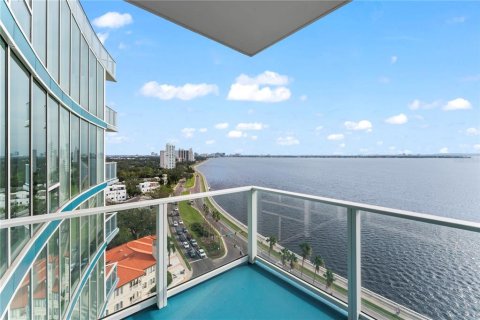 Condo in Tampa, Florida, 2 bedrooms  № 1420769 - photo 28