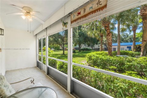 Copropriété à vendre à Coconut Creek, Floride: 1 chambre, 74.14 m2 № 1325966 - photo 12