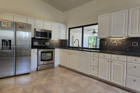 Villa ou maison à vendre à Plantation, Floride: 3 chambres, 210.89 m2 № 1099371 - photo 4