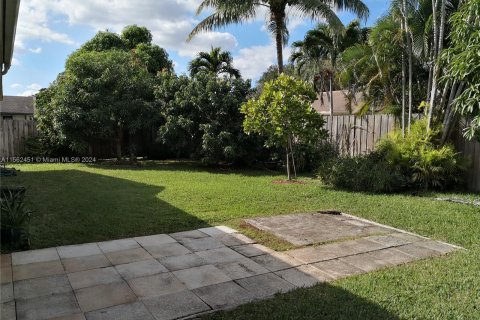 Villa ou maison à vendre à Plantation, Floride: 3 chambres, 210.89 m2 № 1099371 - photo 13