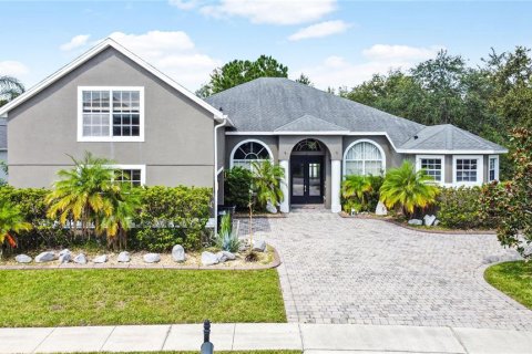 Villa ou maison à vendre à Orlando, Floride: 5 chambres, 311.97 m2 № 1342244 - photo 1