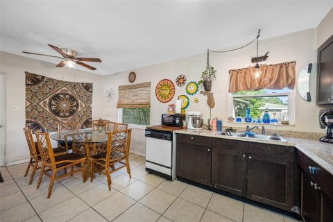 Casa en venta en Largo, Florida, 2 dormitorios, 79.34 m2 № 1342214 - foto 12