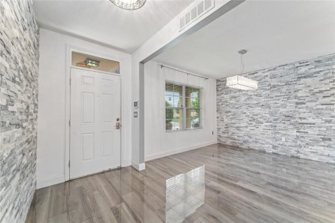 Villa ou maison à vendre à Kissimmee, Floride: 5 chambres, 248.42 m2 № 1320144 - photo 14