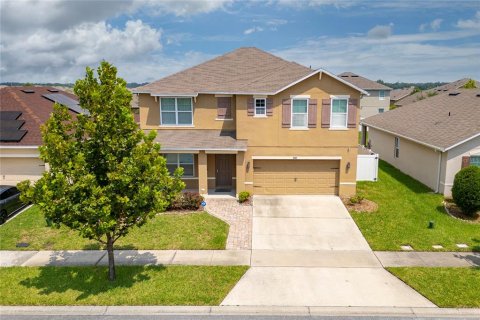 Villa ou maison à vendre à Kissimmee, Floride: 5 chambres, 248.42 m2 № 1320144 - photo 4