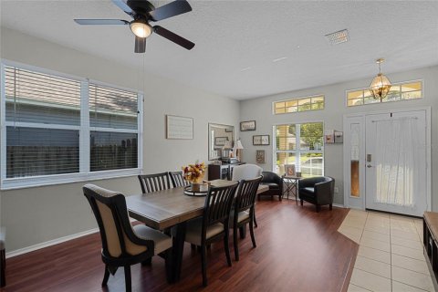 Casa en venta en Orlando, Florida, 4 dormitorios, 241.08 m2 № 1251835 - foto 4