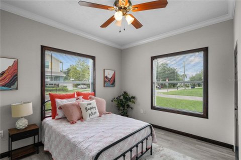 Casa en venta en Tampa, Florida, 8 dormitorios, 246.93 m2 № 1373539 - foto 4