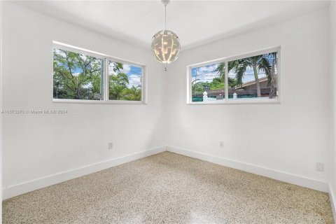 Casa en venta en Miami Springs, Florida, 3 dormitorios, 145.76 m2 № 1398331 - foto 25