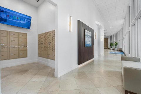 Condo in Fort Lauderdale, Florida, 2 bedrooms  № 1383653 - photo 15