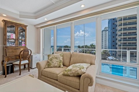 Condo in Fort Lauderdale, Florida, 2 bedrooms  № 1383653 - photo 25