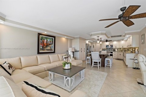 Condo in Fort Lauderdale, Florida, 2 bedrooms  № 1383653 - photo 27