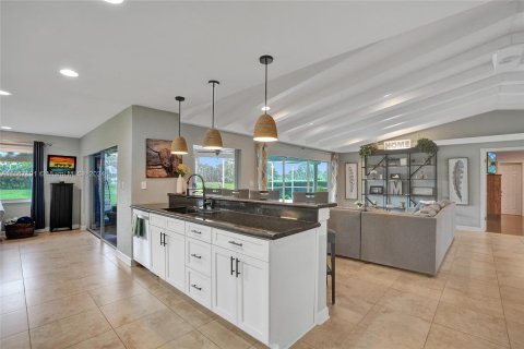 Villa ou maison à vendre à Tamarac, Floride: 2 chambres, 196.3 m2 № 1383611 - photo 28