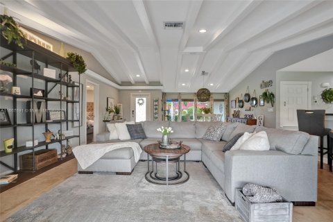 Villa ou maison à vendre à Tamarac, Floride: 2 chambres, 196.3 m2 № 1383611 - photo 16