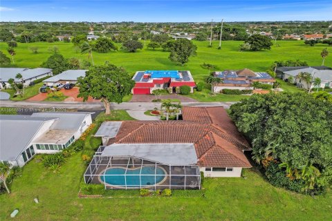 Villa ou maison à vendre à Tamarac, Floride: 2 chambres, 196.3 m2 № 1383611 - photo 22