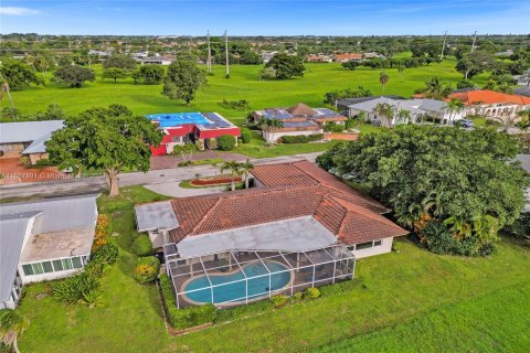 Villa ou maison à vendre à Tamarac, Floride: 2 chambres, 196.3 m2 № 1383611 - photo 23