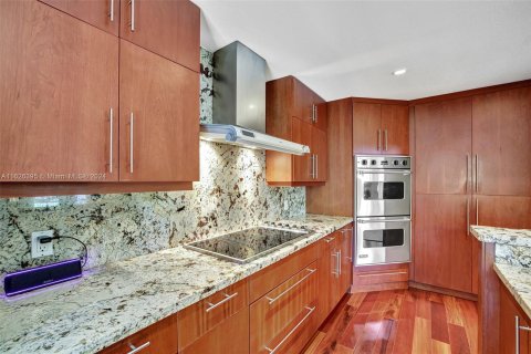 Adosado en venta en Hallandale Beach, Florida, 3 dormitorios, 171.68 m2 № 1272766 - foto 9