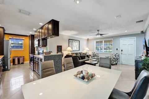 Casa en venta en Deerfield Beach, Florida, 3 dormitorios, 155.89 m2 № 1036159 - foto 2