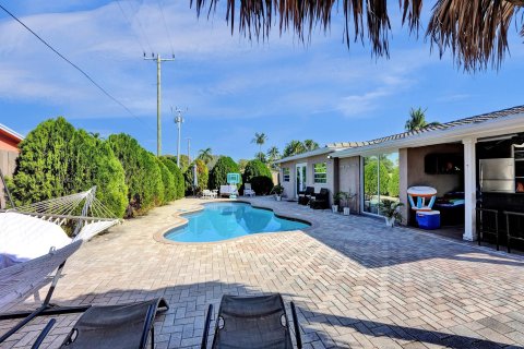 Casa en venta en Deerfield Beach, Florida, 3 dormitorios, 155.89 m2 № 1036159 - foto 8