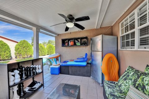 Casa en venta en Deerfield Beach, Florida, 3 dormitorios, 155.89 m2 № 1036159 - foto 4