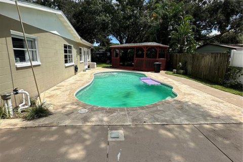 House in Saint Petersburg, Florida 3 bedrooms, 143.63 sq.m. № 1342788 - photo 22