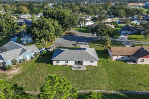 House in Kissimmee, Florida 4 bedrooms, 158.58 sq.m. № 1404945 - photo 20