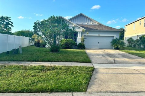 Villa ou maison à vendre à Kissimmee, Floride: 4 chambres, 180.32 m2 № 1383159 - photo 1