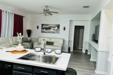 Casa en venta en Kissimmee, Florida, 4 dormitorios, 180.32 m2 № 1383159 - foto 12