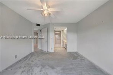 Condominio en venta en Coconut Creek, Florida, 2 dormitorios № 1058601 - foto 17