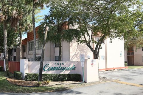 Купить кондоминиум в Дейви, Флорида 2 спальни, 85.84м2, № 1057658 - фото 1