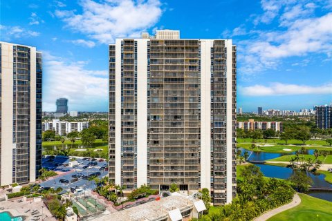 Condominio en venta en Aventura, Florida, 2 dormitorios, 121.98 m2 № 1026116 - foto 4