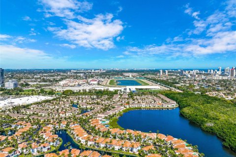 Condo in Aventura, Florida, 2 bedrooms  № 1026116 - photo 25