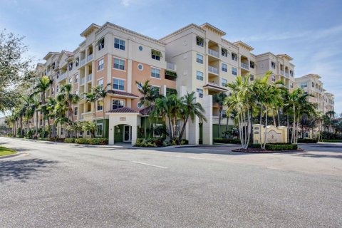 Touwnhouse à vendre à Boynton Beach, Floride: 3 chambres, 183.39 m2 № 1072671 - photo 2