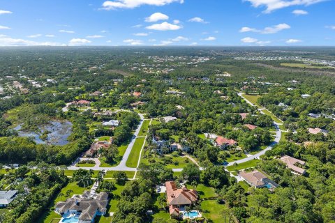 House in Jupiter, Florida 5 bedrooms, 580.55 sq.m. № 1072670 - photo 5