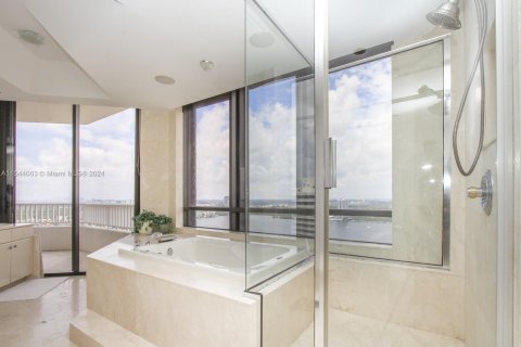 Copropriété à louer à Aventura, Floride: 3 chambres, 348.38 m2 № 1356729 - photo 25