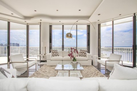 Condo in Aventura, Florida, 3 bedrooms  № 1356729 - photo 3