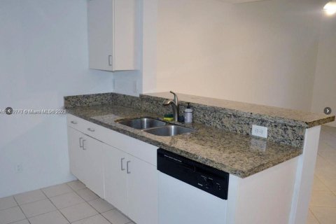 Townhouse in Weston, Florida 2 bedrooms, 93.37 sq.m. № 1356768 - photo 3