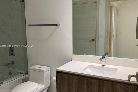 Condo in Miami, Florida, 3 bedrooms  № 1356767 - photo 4