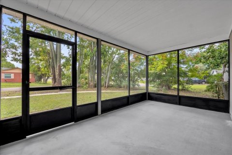 Villa ou maison à vendre à Orlando, Floride: 3 chambres, 115.29 m2 № 1399737 - photo 4