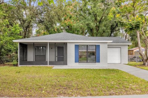 Villa ou maison à vendre à Orlando, Floride: 3 chambres, 115.29 m2 № 1399737 - photo 1