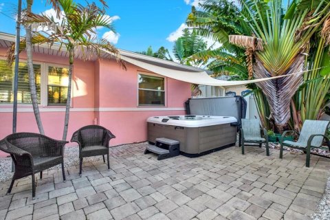 Casa en venta en Saint Pete Beach, Florida, 3 dormitorios, 107.58 m2 № 1344007 - foto 30