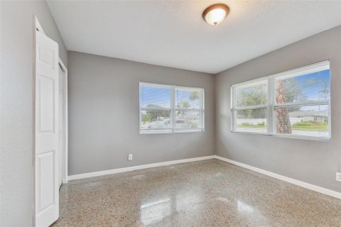 Casa en venta en Saint Petersburg, Florida, 3 dormitorios, 155.98 m2 № 1343976 - foto 22