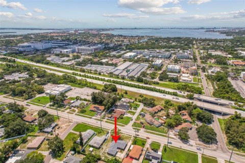 Casa en venta en Saint Petersburg, Florida, 3 dormitorios, 155.98 m2 № 1343976 - foto 5