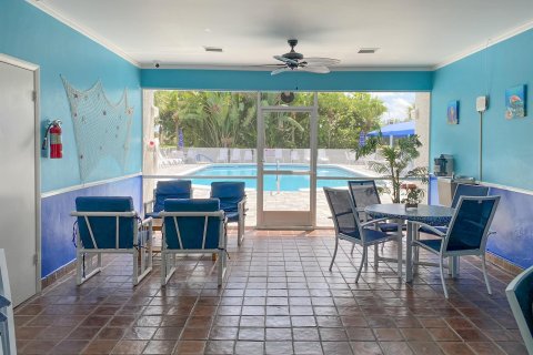 Condominio en venta en Lake Worth, Florida, 2 dormitorios, 93.37 m2 № 1100120 - foto 4