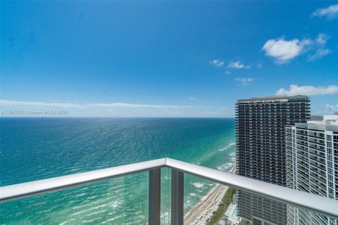 Condominio en venta en Hollywood, Florida, 3 dormitorios, 162.76 m2 № 1073190 - foto 10